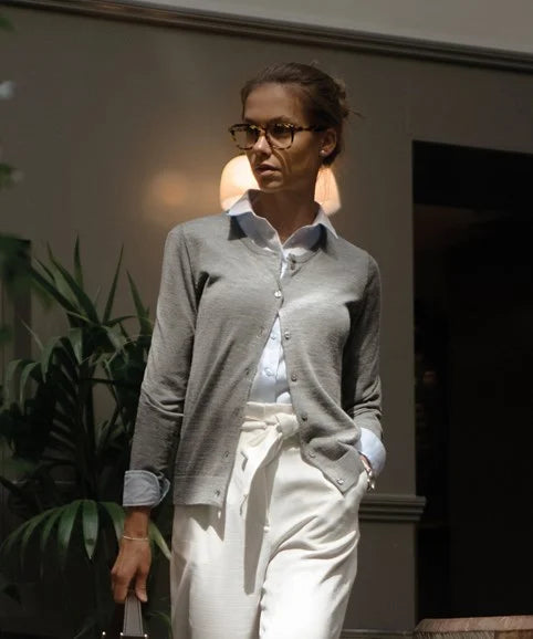 Women’s Phoenix – luxurious merino blend cardigan NB93F